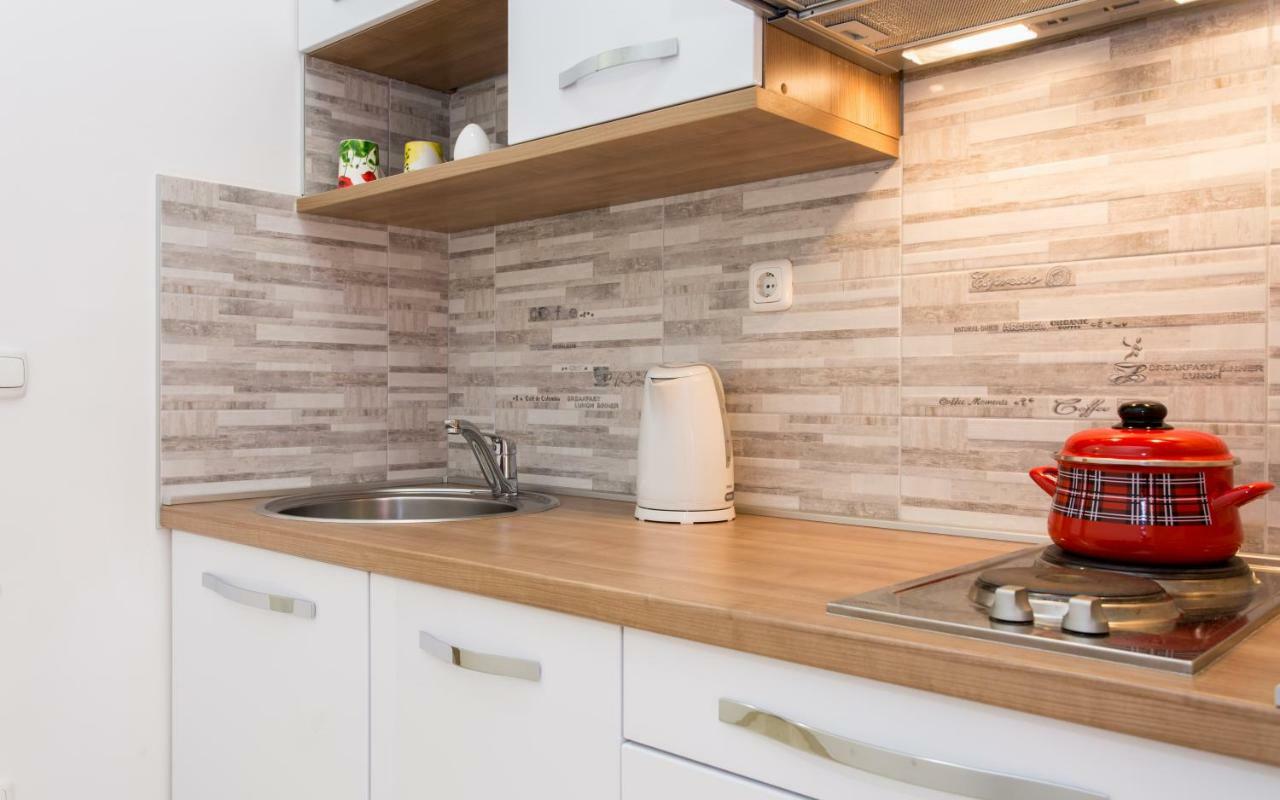 Apartments Mira Baška Екстериор снимка