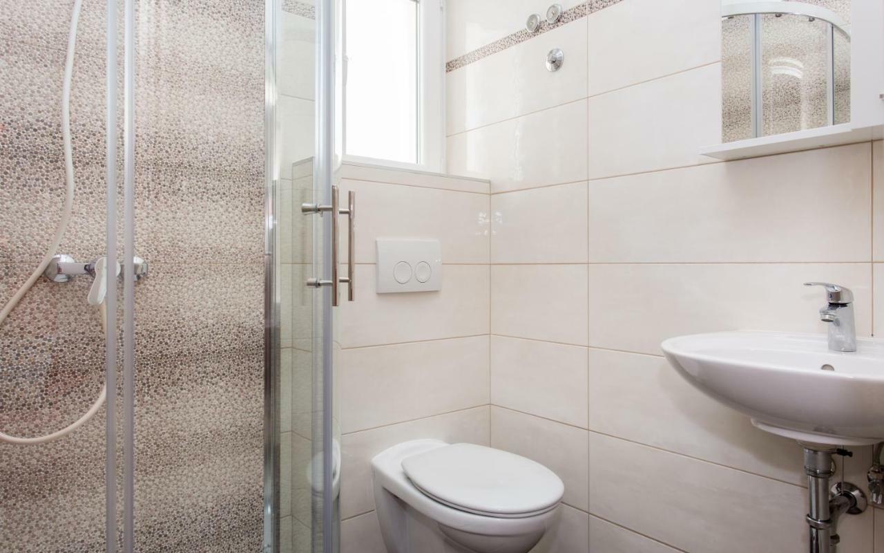 Apartments Mira Baška Екстериор снимка