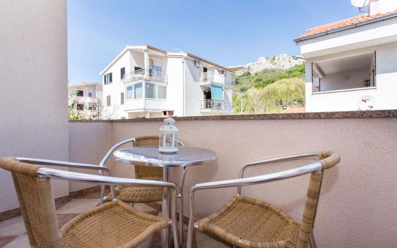 Apartments Mira Baška Екстериор снимка